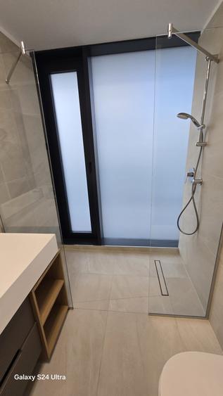 Apartament cu 3 camere decomandat în Floreasca