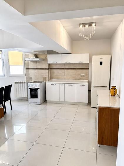 2 camere | Unirii – Tribunal | Liniștit, balcon | 600 € - 8