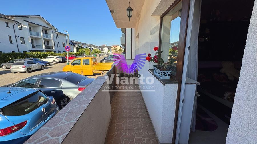 Apartament cu 3 camere decomandat, mobilat în Exterior Sud