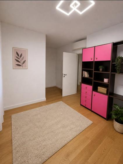 Apartament cu 3 camere decomandat în P-ța Unirii