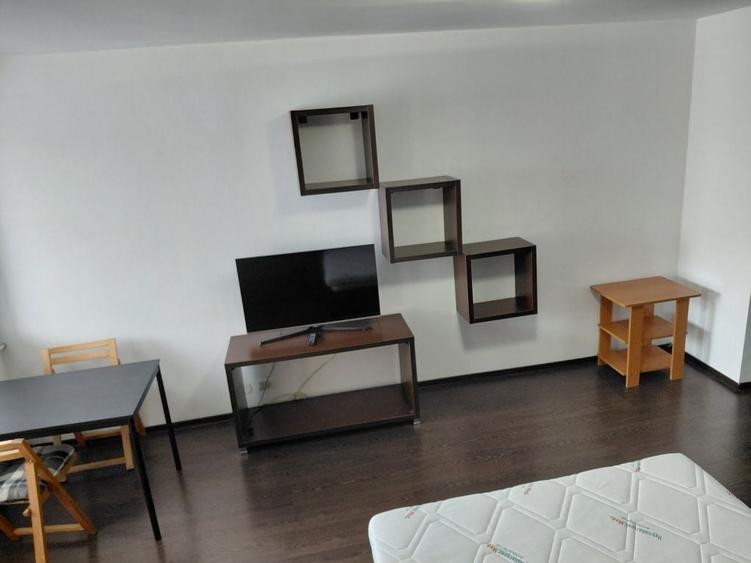 Apartament semidecomandat în 1 Mai