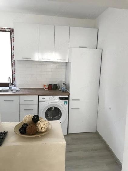 Apartament cu 3 camere decomandat în Colentina