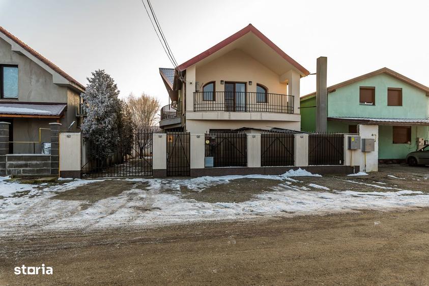 Casă cu 4 camere cu Teren 302 Mp în Micălaca