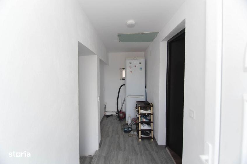 Casă cu 3 camere în Văcarea