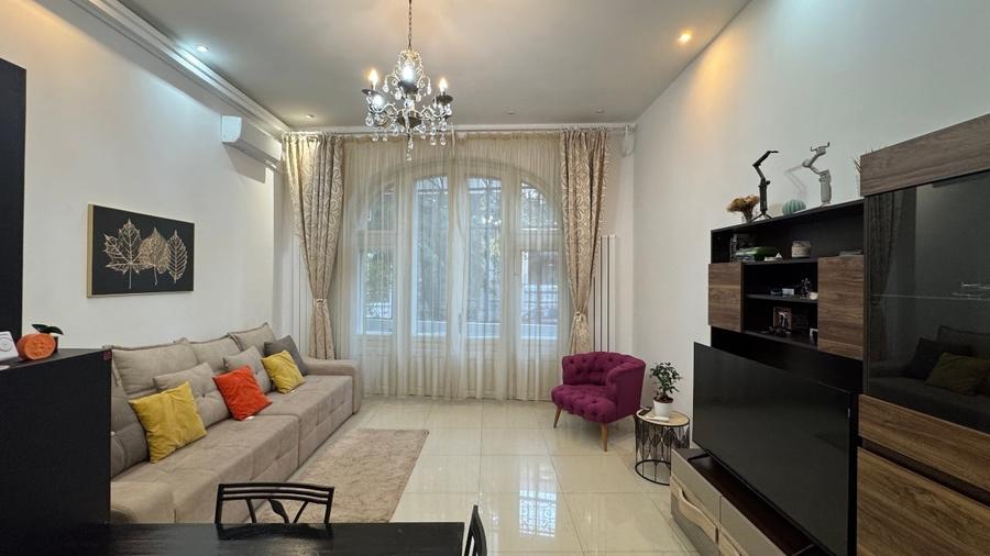 Apartament cu 2 camere decomandat, mobilat în Ultracentral