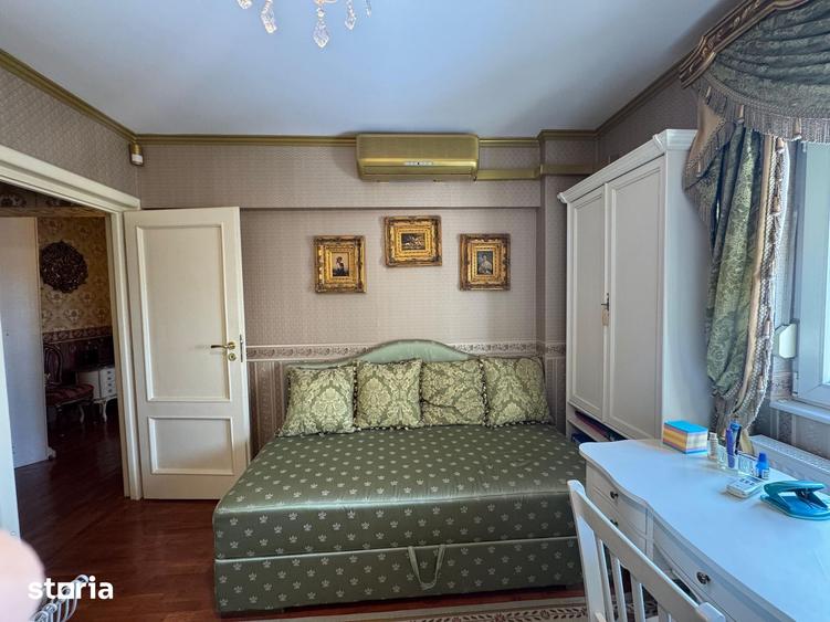 Apartament cu 3 camere decomandat în Unirii