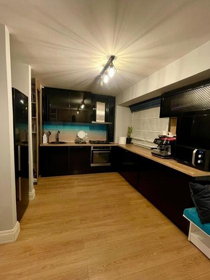 Apartament cu 2 camere semidecomandat, mobilat în Unirii