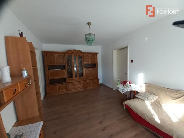 Apartament cu 2 camere semidecomandat, mobilat în Tipografilor