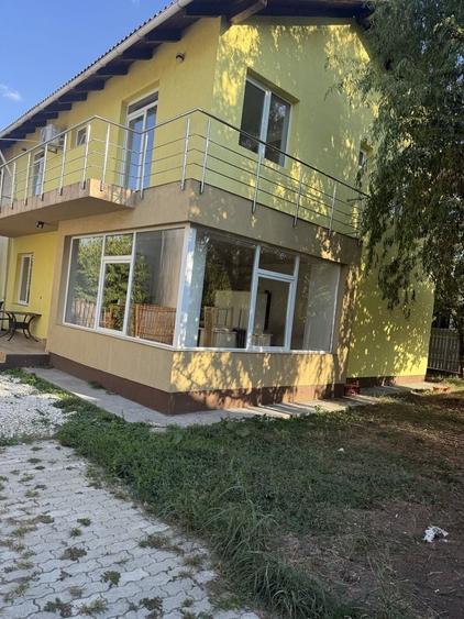 Casă cu 4 camere cu Teren 270 Mp în Ghiroda