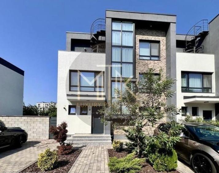 Duplex cu 5 camere cu Canalizare în Sisești