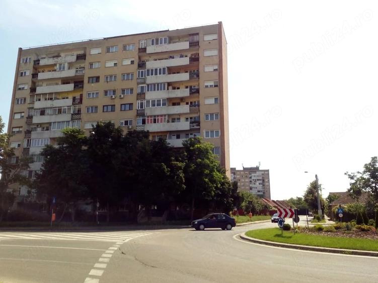 Apartament cu 2 camere semidecomandat în Someș