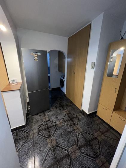 Apartament cu 2 camere decomandat în Abator
