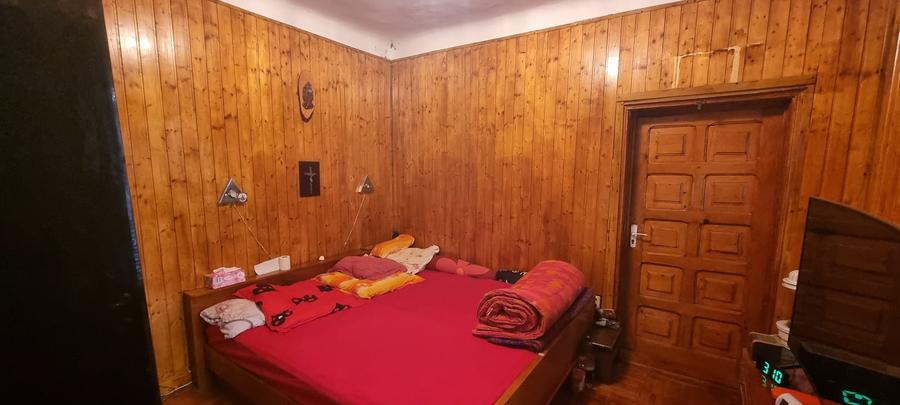 Casă individuală cu 4 camere cu Canalizare în Ultracentral