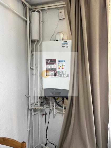 Apartament cu 2 camere decomandat, mobilat în Decebal