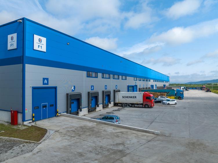 Spațiu industrial, de 27 mp, în Exterior Est