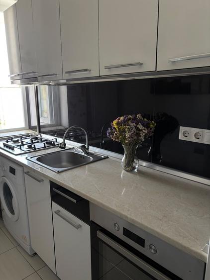 Apartament cu 2 camere semidecomandat în Cedonia