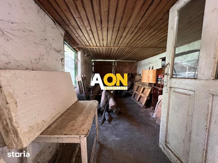 Casă cu 3 camere cu Teren 2835 Mp în Pianu