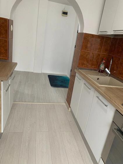 Apartament cu 2 camere decomandat în Republicii