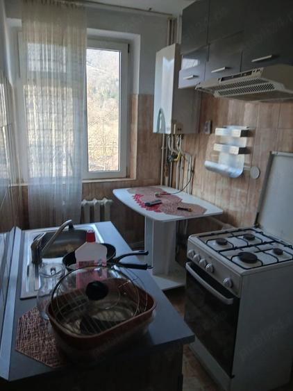 Garsonieră decomandată în Central
