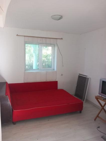 Casă cu 3 camere în Drăgănești-Vlașca