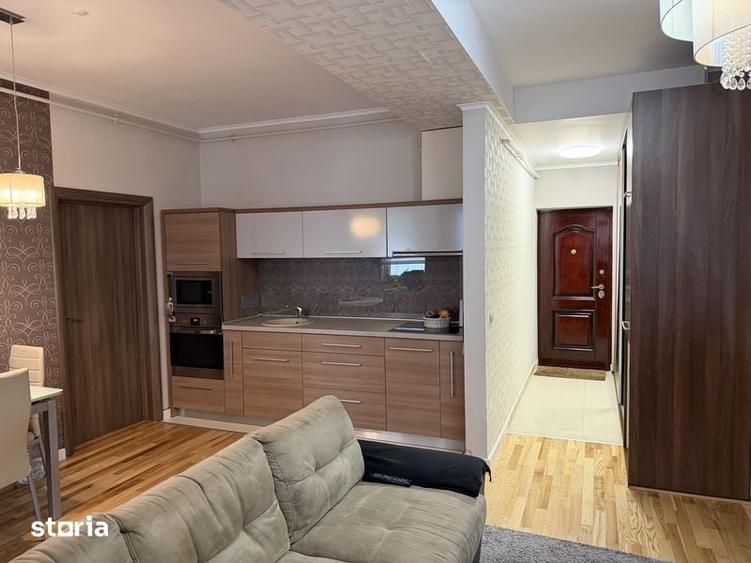 Apartament cu 3 camere în Calea Moldovei