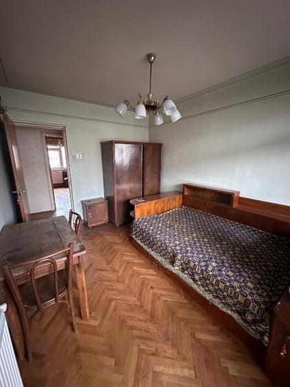 Apartament cu 3 camere semidecomandat în Ultracentral