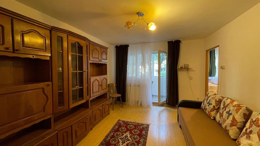 Garsonieră decomandată în Central