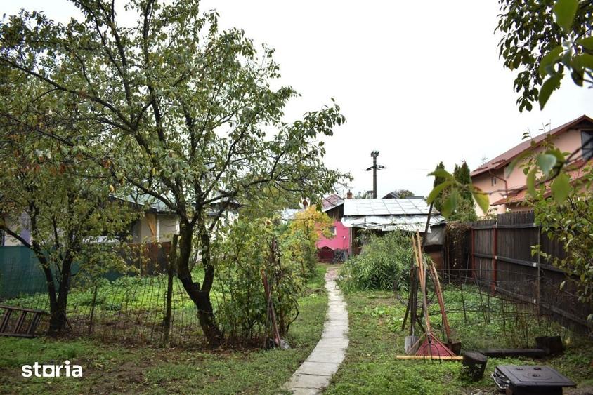 Casă cu 3 camere decomandat cu Teren 2150 Mp în Scorțeni