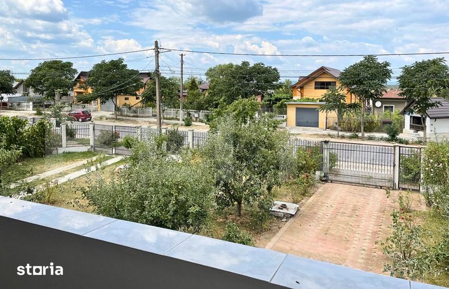 Casă cu 8 camere cu Teren 3000 Mp în Dragomirești
