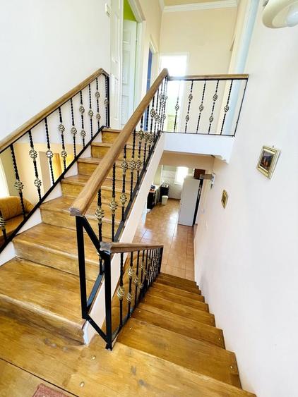 Casă individuală cu 5 camere cu Canalizare în Băile Felix