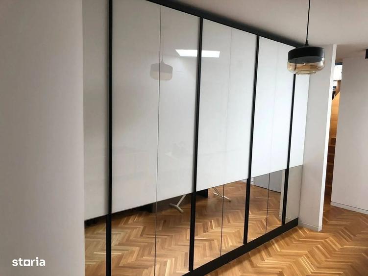 Apartament cu 4 camere, mobilat în Victoriei