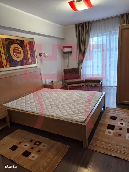 Apartament cu 3 camere în Plopilor