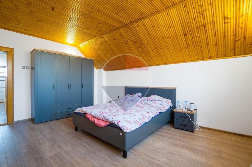 Apartament cu 4 camere decomandat, mobilat în Centrul Civic