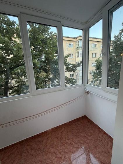 Inchiriez apartament 2 camere - 3