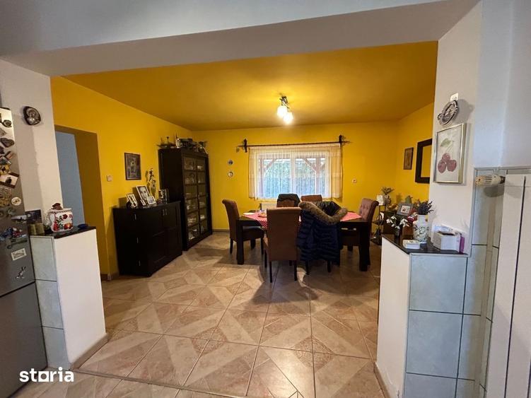 Casă cu 4 camere cu Teren 1370 Mp în Valea lui Mihai