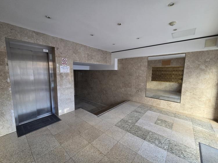 Apartament cu 3 camere decomandat, mobilat în Dorobanți