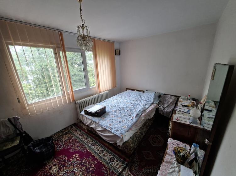 Apartament cu 2 camere semidecomandat în Tătărași