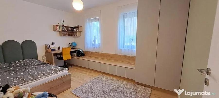 Casă cu 4 camere cu Teren 498 Mp în Miroslava