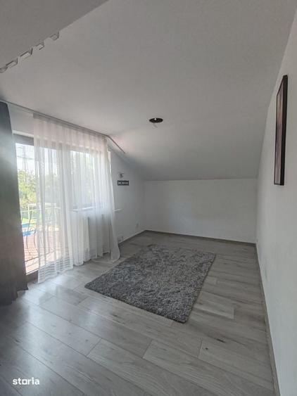 Casă cu 4 camere în Valea Borcutului