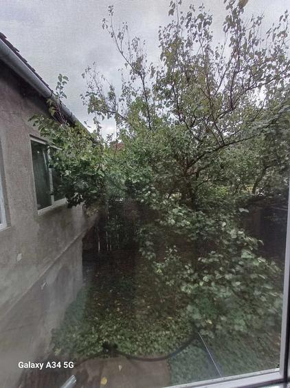 Casă cu 4 camere cu Teren 480 Mp în Central