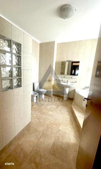 Apartament cu 4 camere în Arcul de Triumf