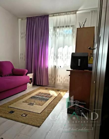 Apartament cu 3 camere semidecomandat, mobilat în Mănăștur