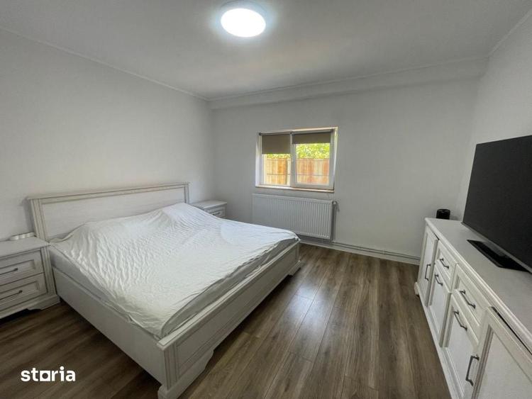 Casă cu 5 camere cu Teren 562 Mp în Răucești