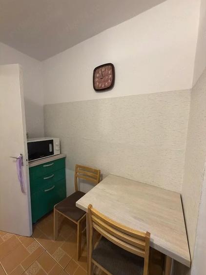 Inchiriez apartament 2 camere - 7