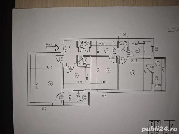 Apartament cu 3 camere semidecomandat în Central