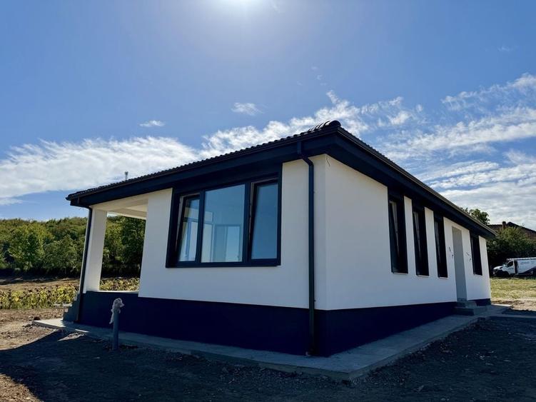 Casă cu 3 camere în Hidiș
