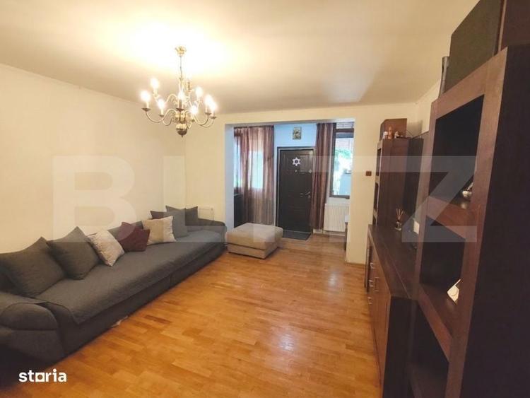Apartament cu 3 camere în Aleea Trandafirilor