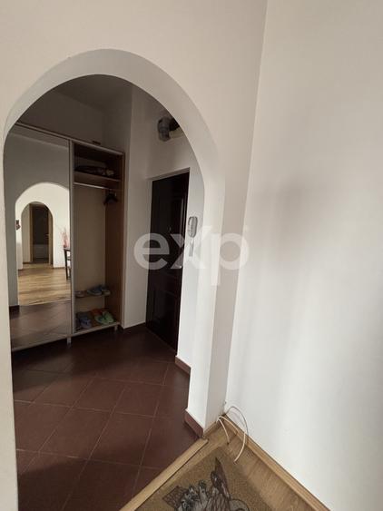 2 camere ultracentral cu vedere deschisă – Universitate - inchiriat 500 euro - 11