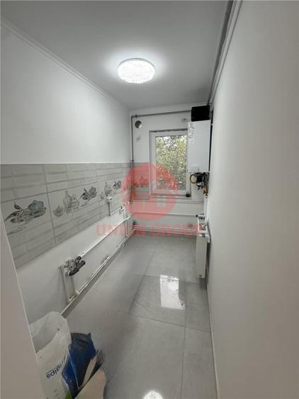 Apartament cu 3 camere semidecomandat în Tomis Nord