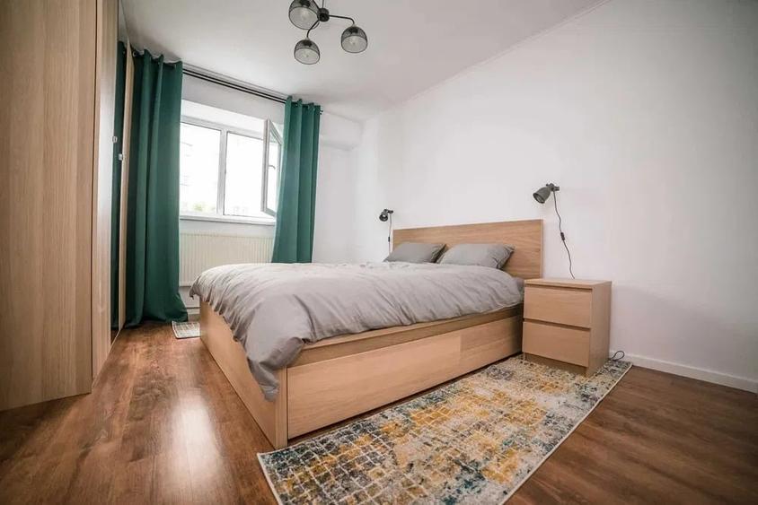 Apartament cu 2 camere decomandat în Central